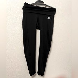 Adidas - maternity 7/8 training essentials legging NWT